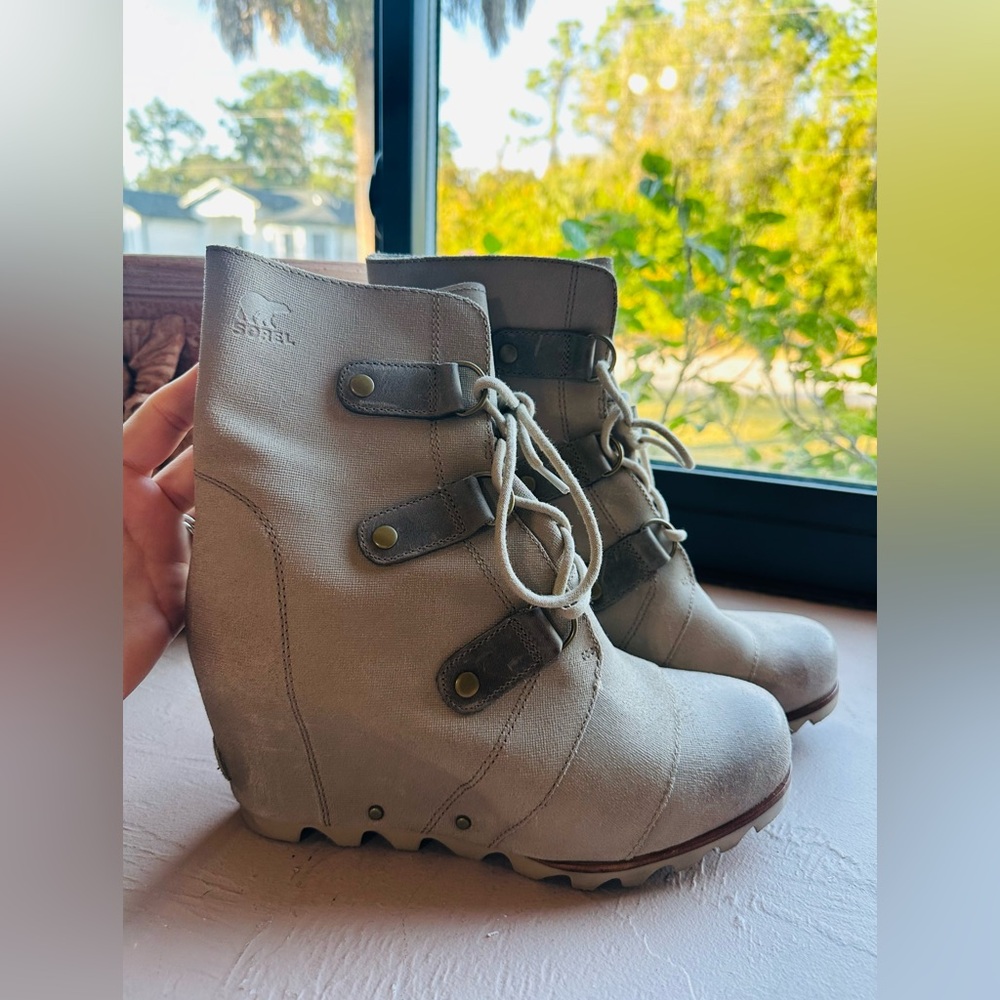 Sorel Joan of Arctic Wedge Mid Oxford Tan Winter Snow Boot Womens Size 9.5